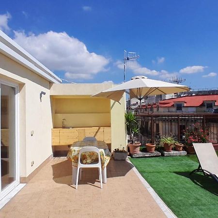 Beverello Suite Napoli Bagian luar foto